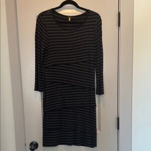 Cupio Black Sheath Dress Long Sleeve dress. Stretch fit, very flattering.